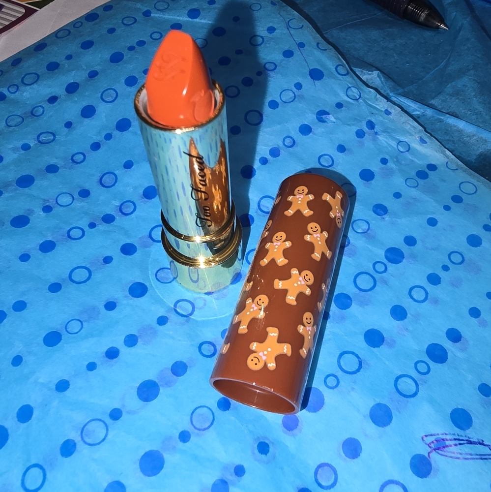 Too Faced Gingerbread Man Lipstick Limited edition